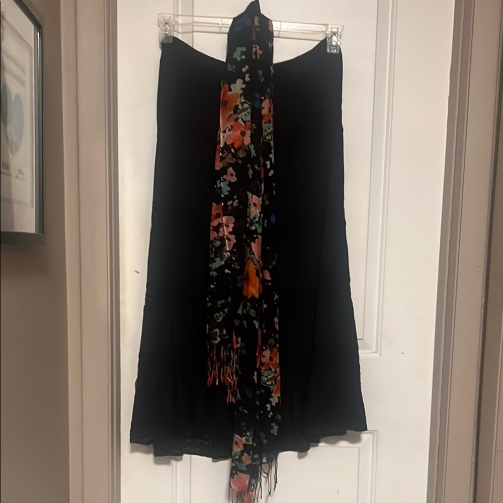 Derek Heart Black and White Floral Skirt